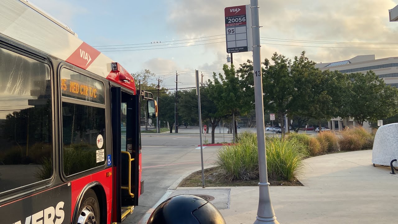 Riding VIA Metropolitan Transit (Somewhat Frequent 95) to Medical Center Transit Center