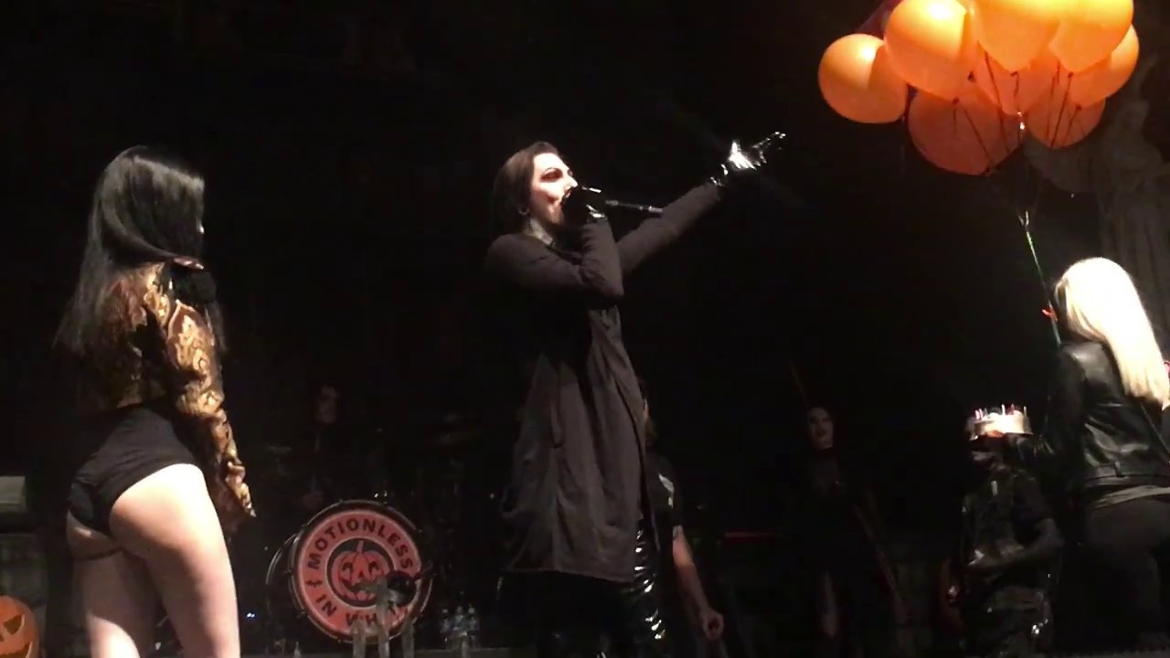 Motionless In White: HAPPY BIRTHDAY! To Chris Motionless! - 10/17/17 - Stage AE - Pittsburgh, PA