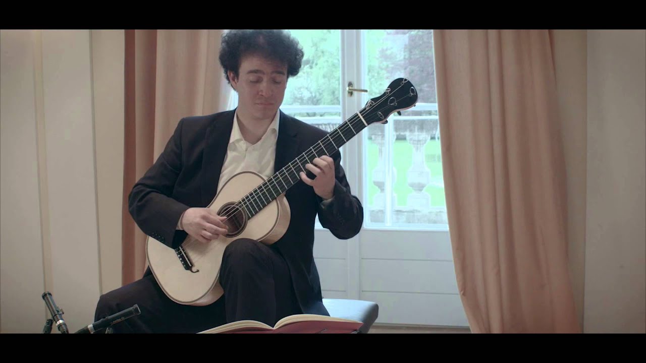 Cecilio Perera plays Paganini