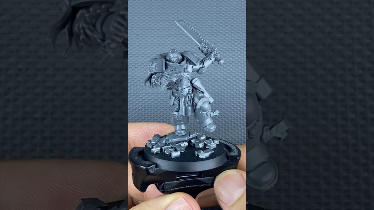 Lieutenant Titus Assembling Process! #warhammer40k #ultramarines #warhammer #40k #miniature #hobby