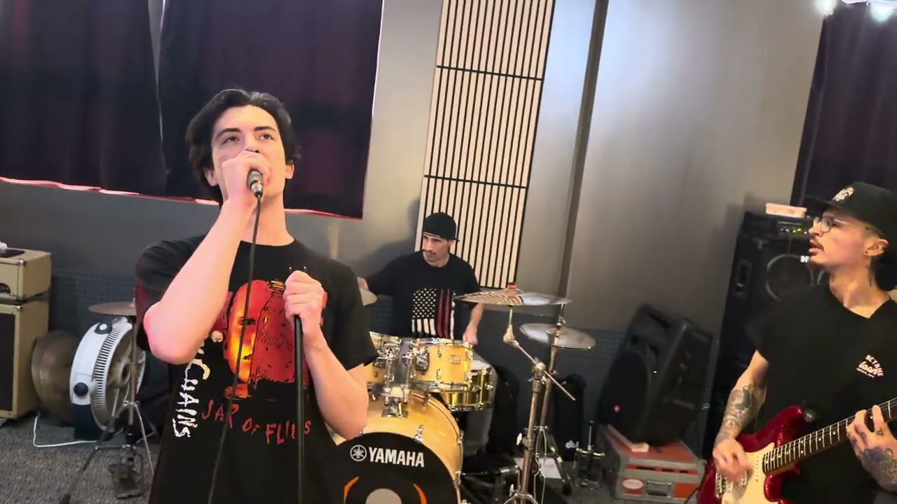 Trippin’ - STP - Legit Cover
