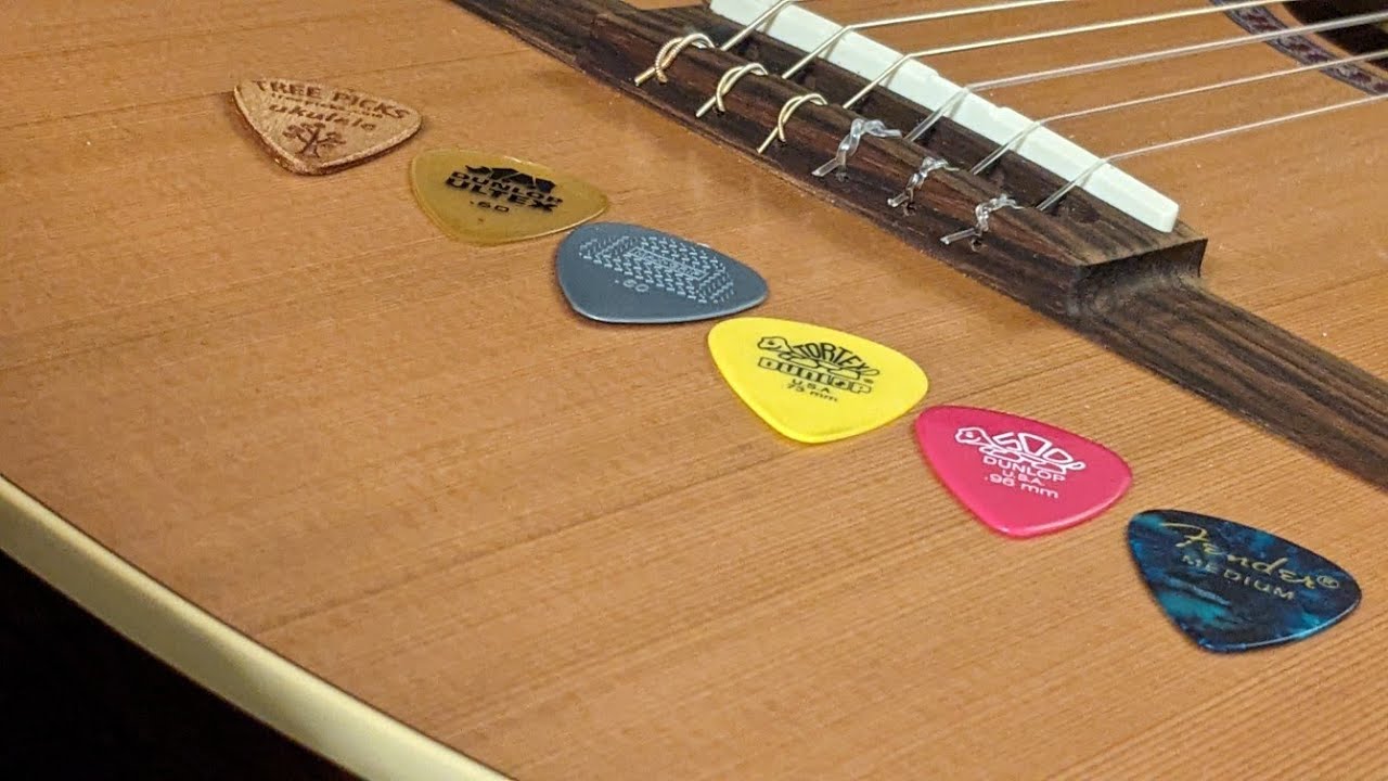 Guitar picks for a nylon-string guitar: which one do you prefer?