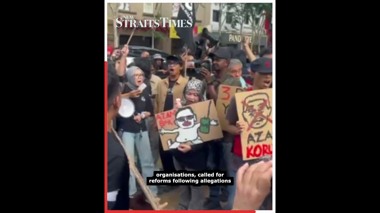 'Tangkap Azam Baki' rally kicks off, MPs to give speeches