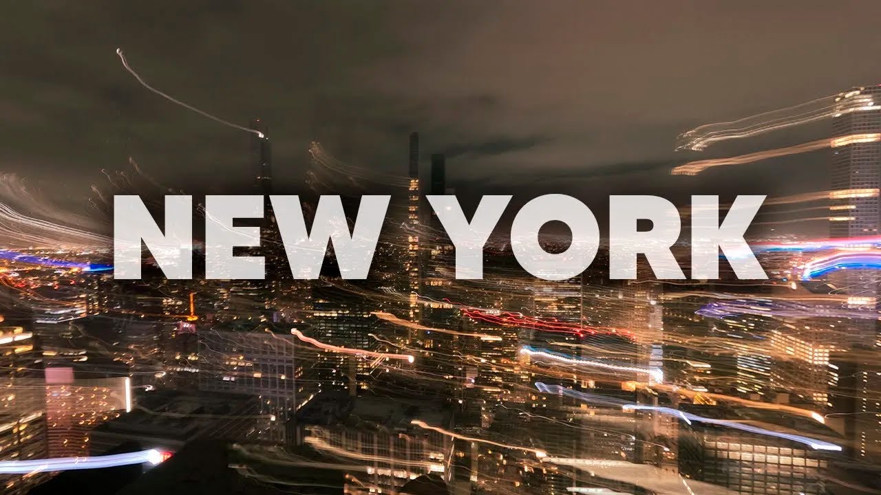 Nueva York de noche siendo latino