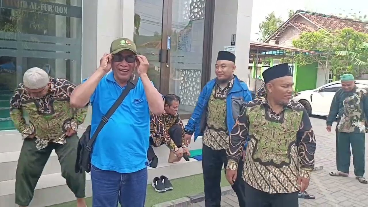 Rihlah Pantai Depok dan makam pahlawan KH Ahmad Dahlan, MTDK PDM Surakarta