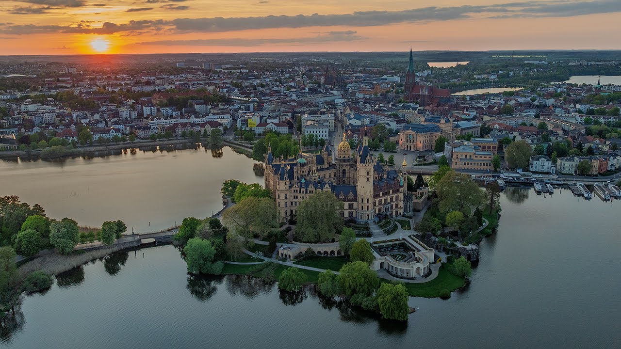 The coolest CASTLE just minutes from my house