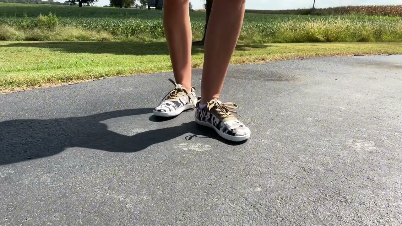Honest review of ZYEN Wide Toe Box Barefoot Shoes for Women   Mesh Breathable Camouflage Shoes