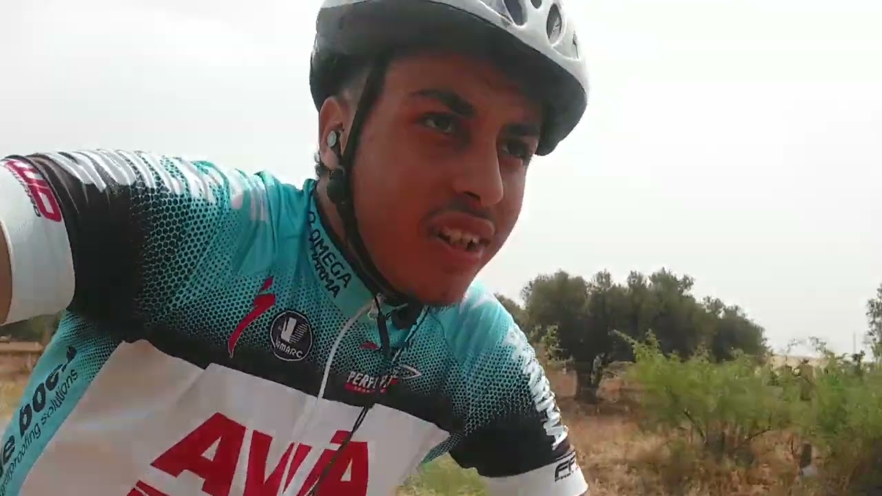 الا عندك صاحبك تهلا فيه ، عشيري مشا خدام ، و تذكرتُ اليوم ملي دزت على هاد طريق❤️🌷🚵🚵