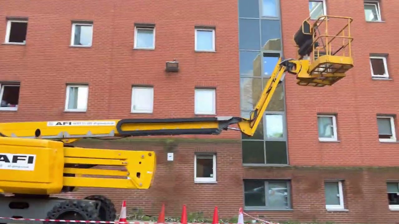 CANVAS THE HEIGHTS | amber students | BCU accommodation tour | worth it or not ?? Cheapest rent