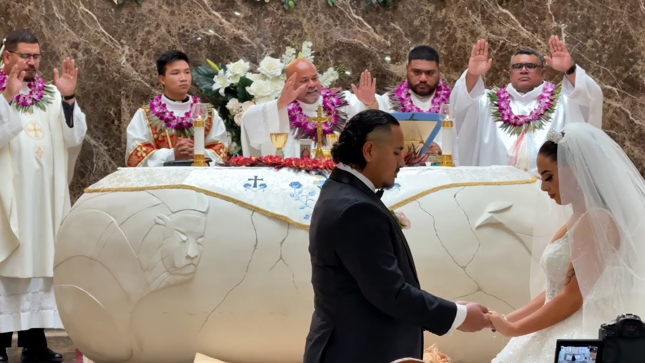 ❤️ Beautiful Wedding Nuptial Mass of Racheal Hanna & Taylor Oto 🇱🇧🇼🇸