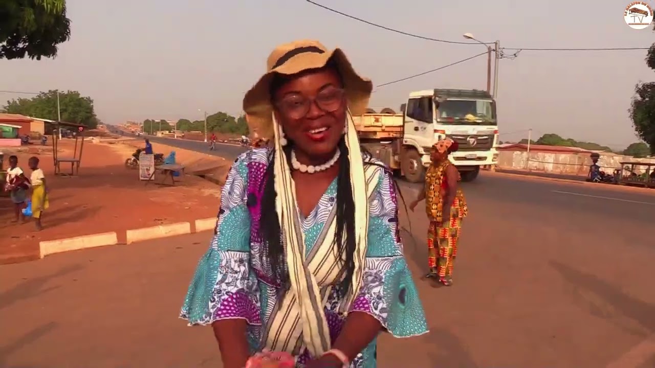 CHRISTINE LA LOUANGE: YOUNDANHAN