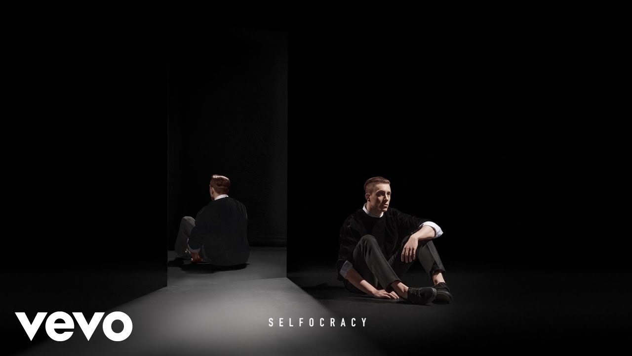 Lo&iuml;c Nottet - Team8 (Audio)