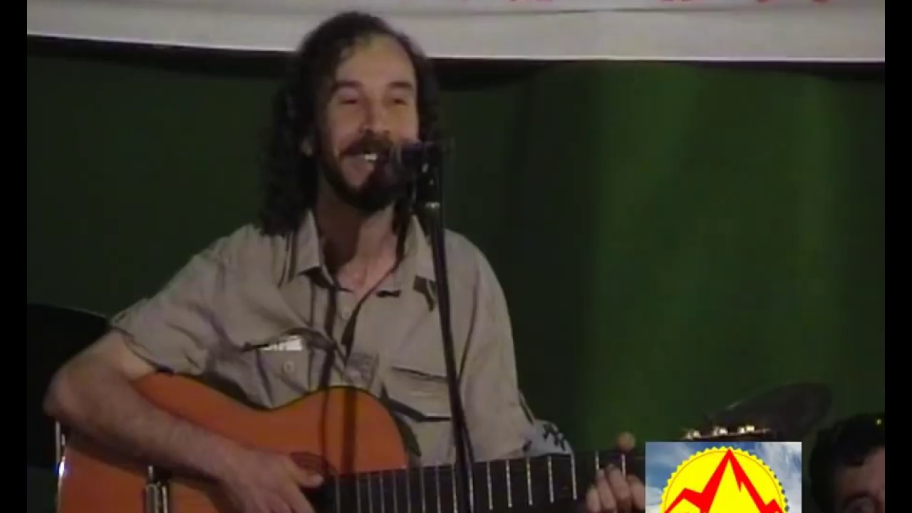 Oulahlou GALA à Ait El Bachir en 2006 (duo avec Ferhat)