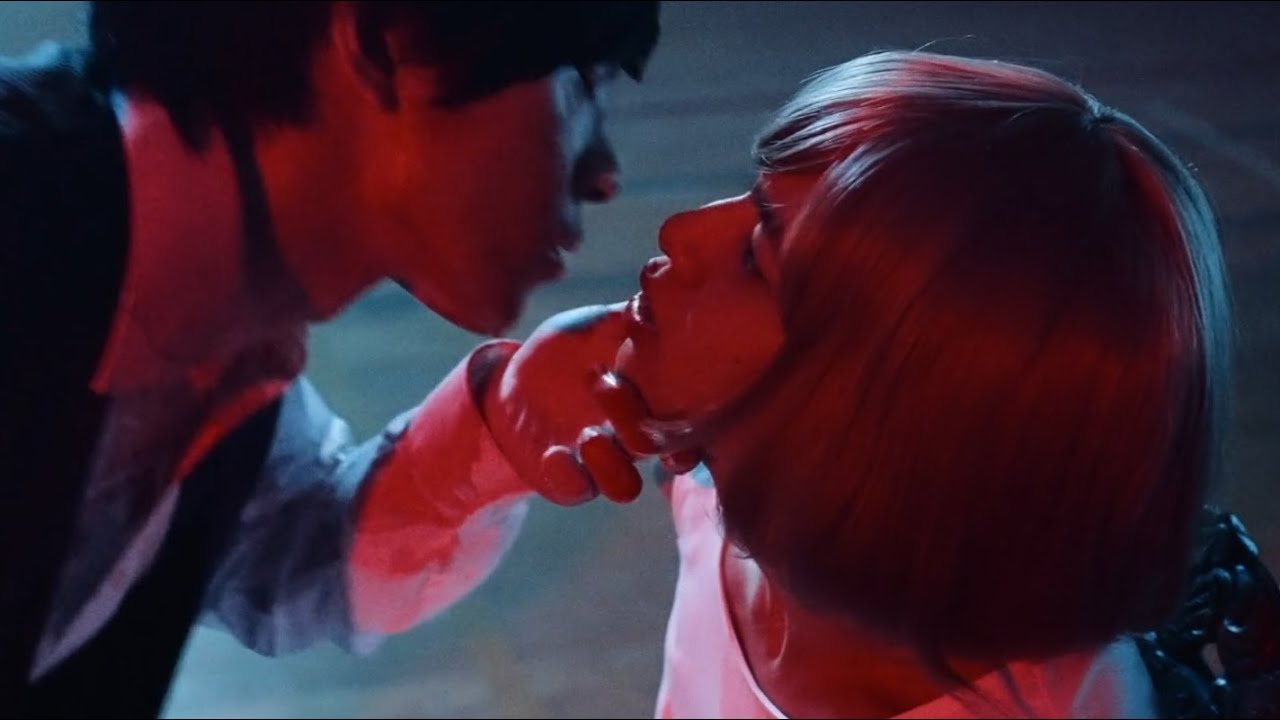Komiya Rio in BL horror 