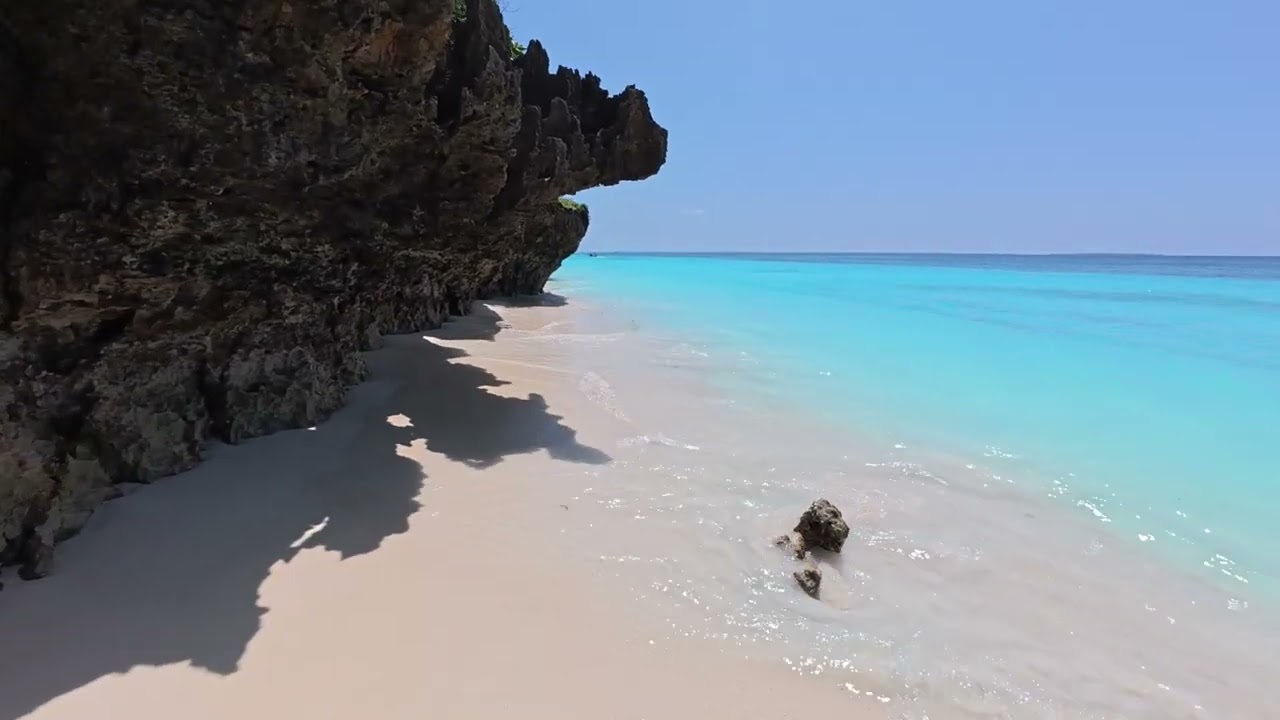 Nunqwi pláž 100 krát jiná