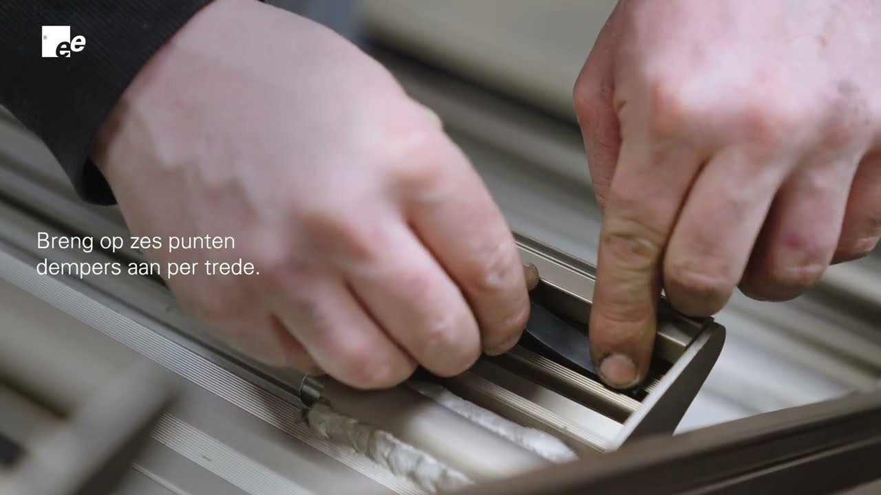Hoe monteer je de trap? NextGen