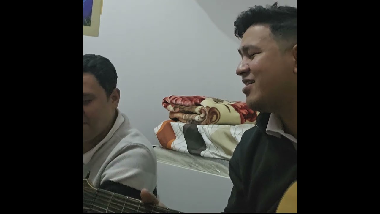 सुजन चापागाई (एक्लै भएनी)