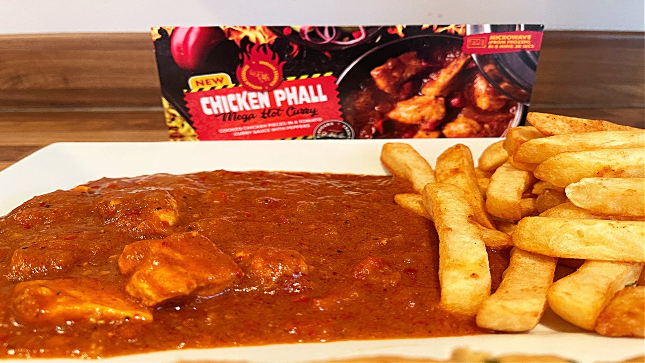 Heron Foods Chicken Phall/Phaal Curry with Harry Ramsden's Chips