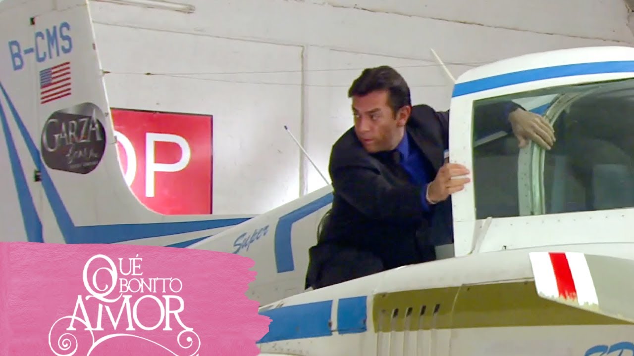 Santos decide huir al ser acusado de fraude | Qué bonito amor 2/2 | C-1 | tlnovelas