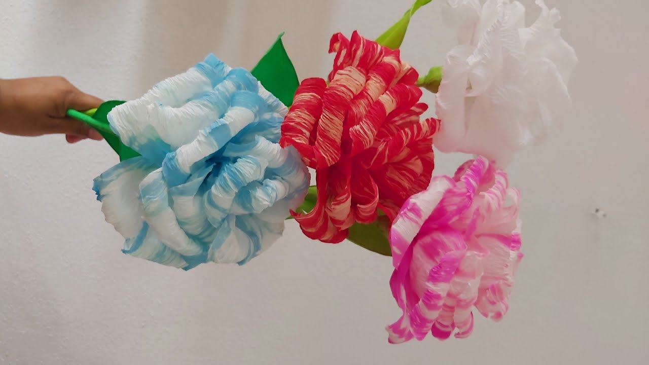 Rosas de crepe matizadas con tecnica de cloro
