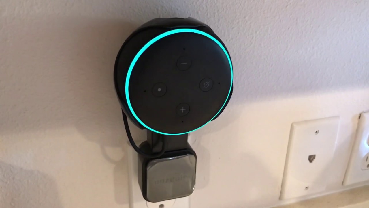 REVIEW Toovren Outlet Wall Mount Hanger for Alexa Dot 3rd Gen (space-saving for your Alexa)