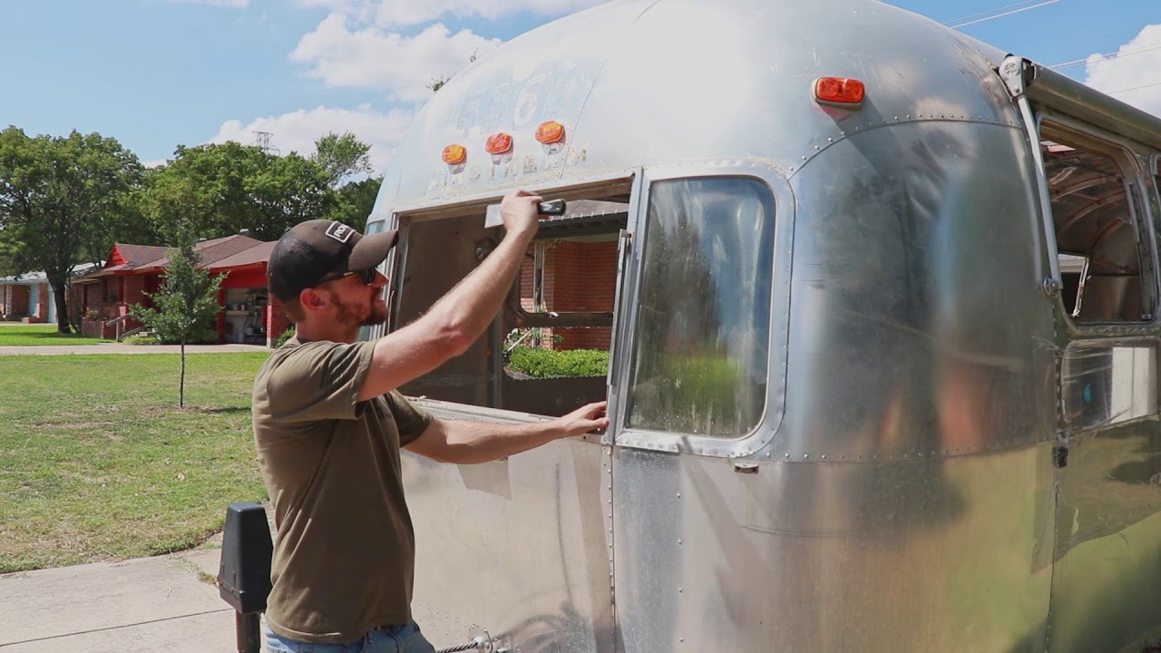 Airstream Wing Window Repair Part 1 Removal