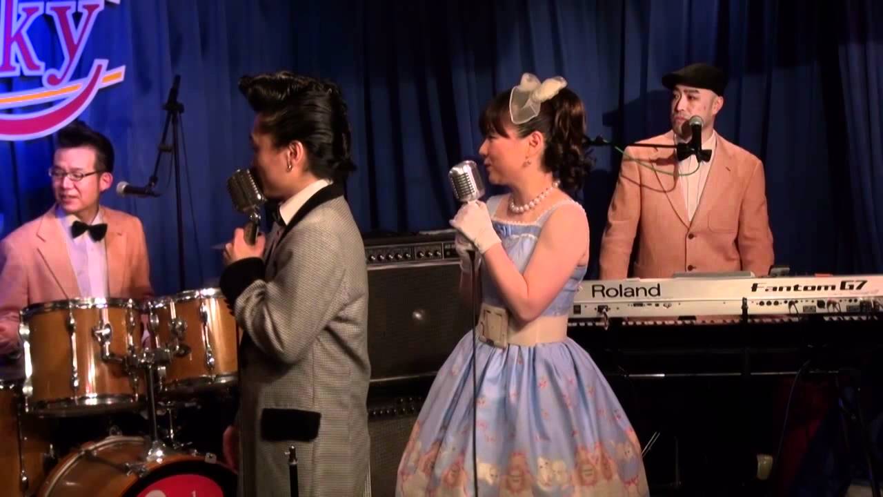 Hey!Paula and Oh Pretty Woman (ヘイ・ポーラとプリティウーマン) / GRAYHOUNDS JPN