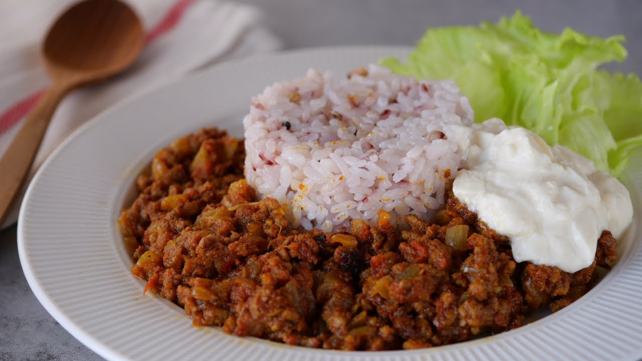 【トマトの水分だけで作る♡やみつきドライカレー】「風味豊かなカレーです♪」「まるめし」 |  Japanese Dry Curry