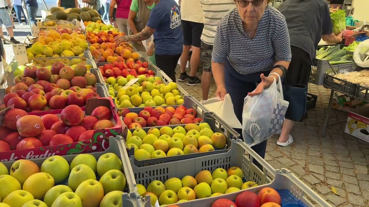 Um mercado e um poente de Outono... - Penha Garcia, 04/10/2025