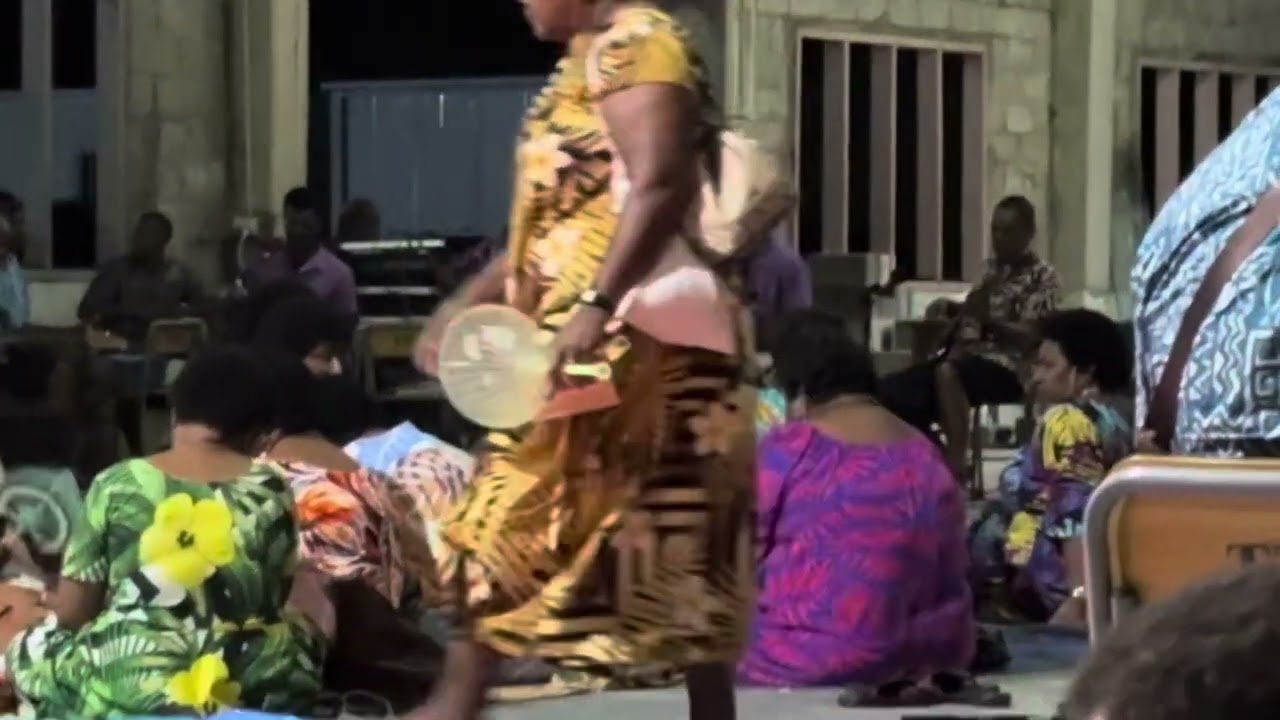 Dodomo tu yawa - Peni Seniyasi MUA I GAU