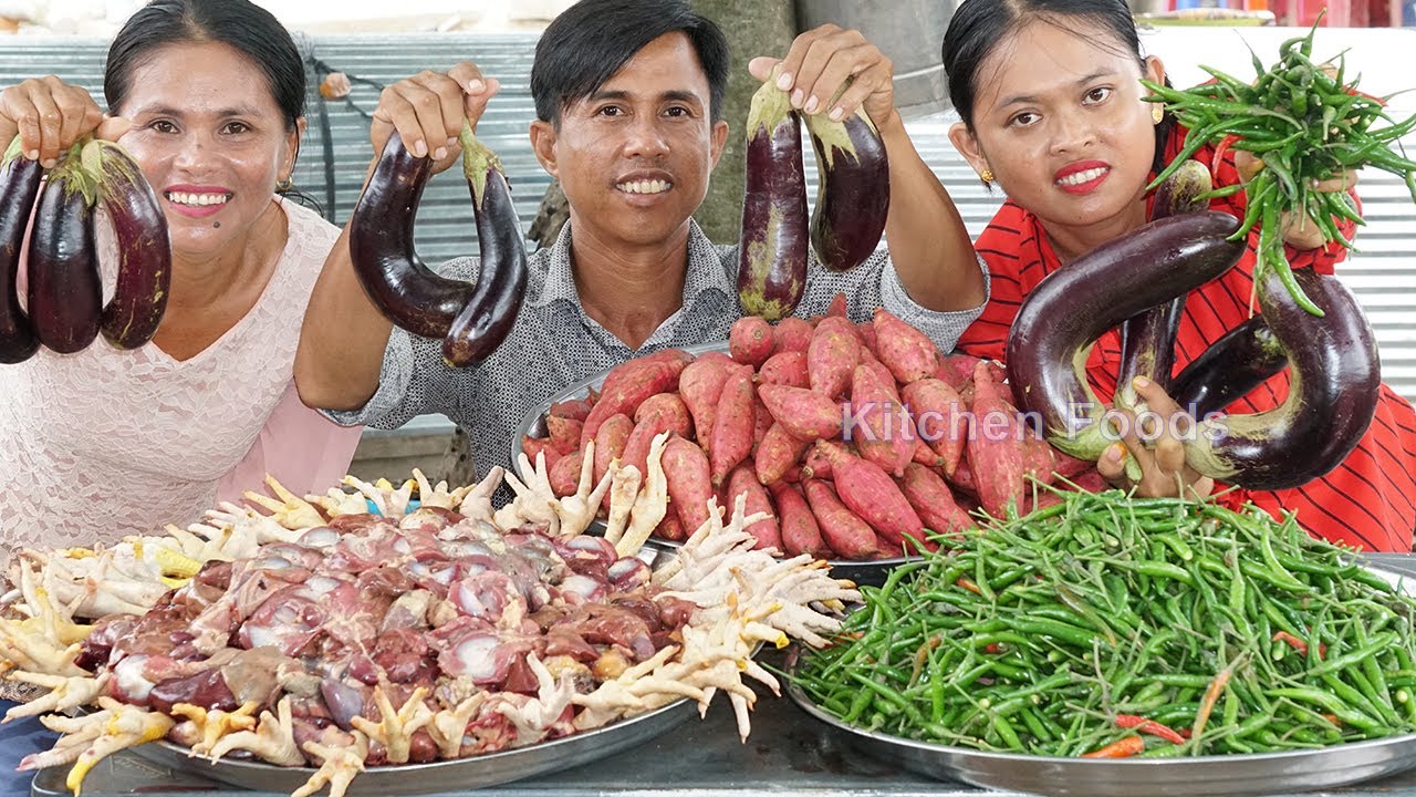 SPICY Curry Gizzard with Green Chilli and Sweet Potato Recipe in Village - Cooking & Donation Foods