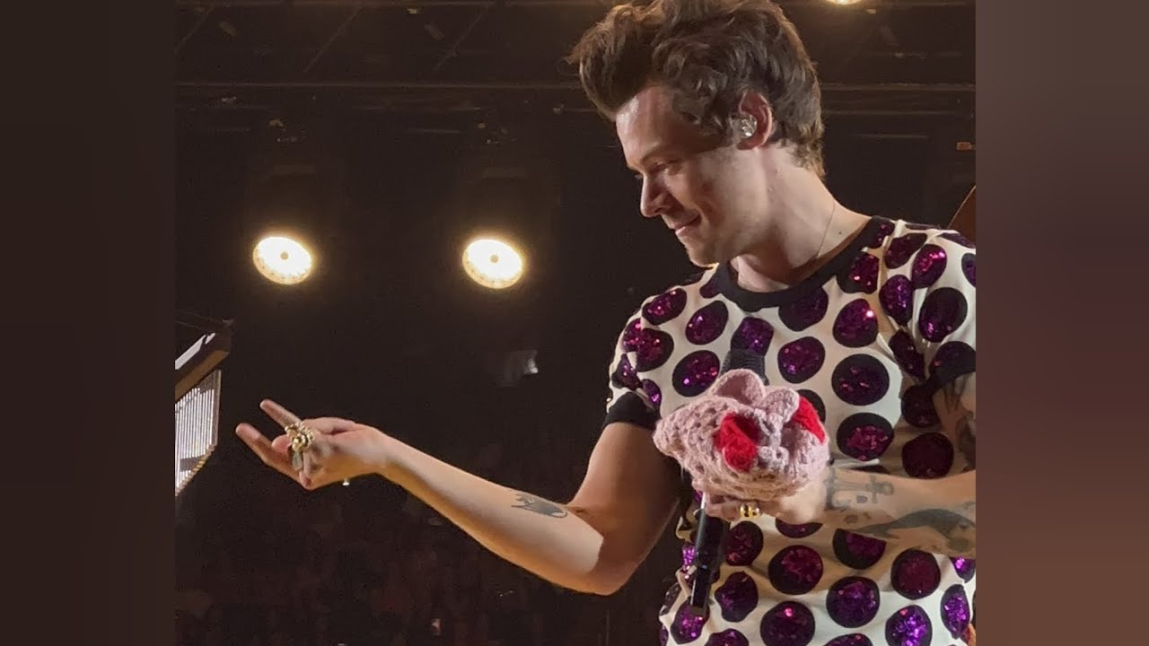 HARRY STYLES - LOVE ON TOUR - THE KIA FORUM  - INGLEWOOD - CALIFORNIA- NIGHT 5 - OCTOBER 29 2022