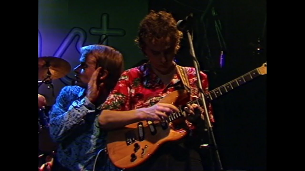 Men At Work - I Like To [live in Hamburg, Germany 12-2-82]