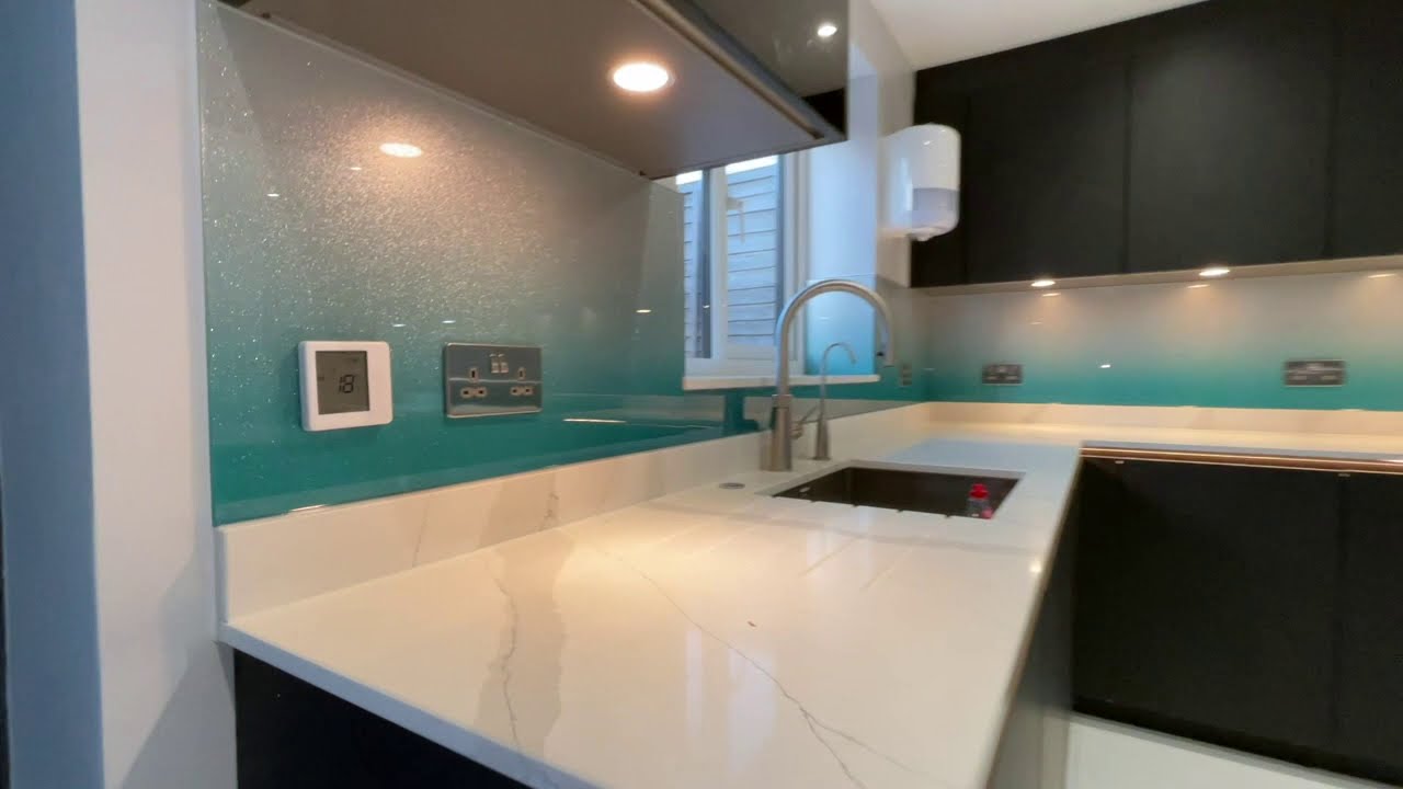 Before and After Sparkle Teal Gradient Modern Kitchen Splashback by &reg;CreoGlass
