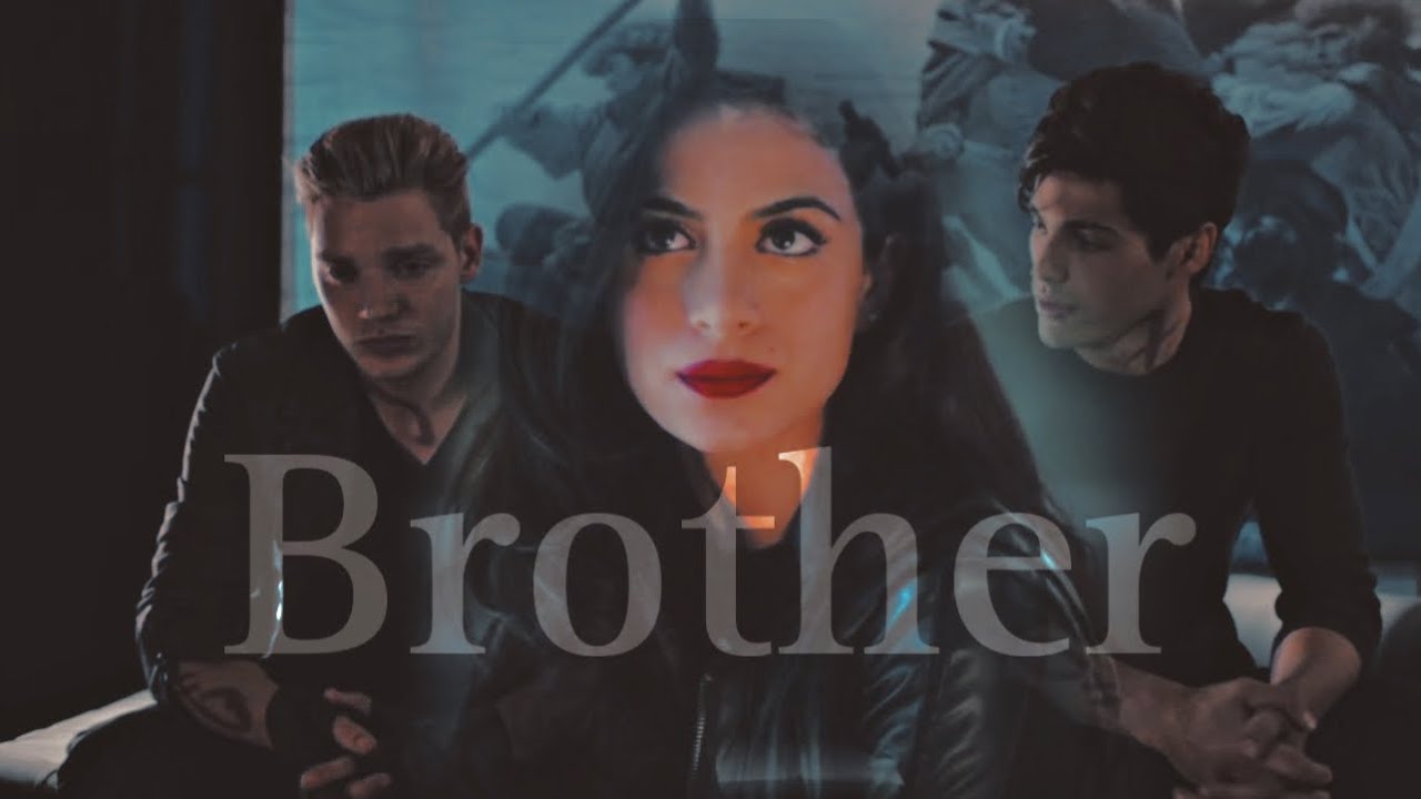 Jace and Alec (+izzy) : brother 