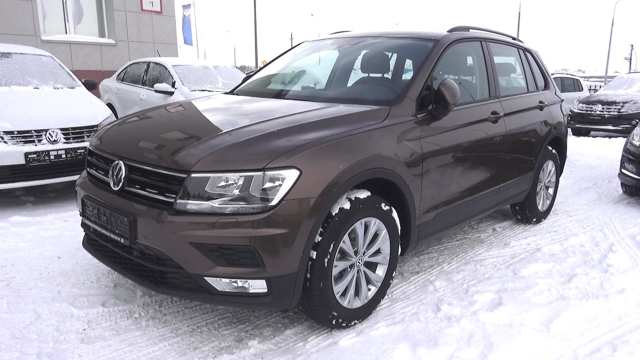 2017 Volkswagen Tiguan 1.4 TSI DSG. Start Up, Engine, and In Depth Tour.