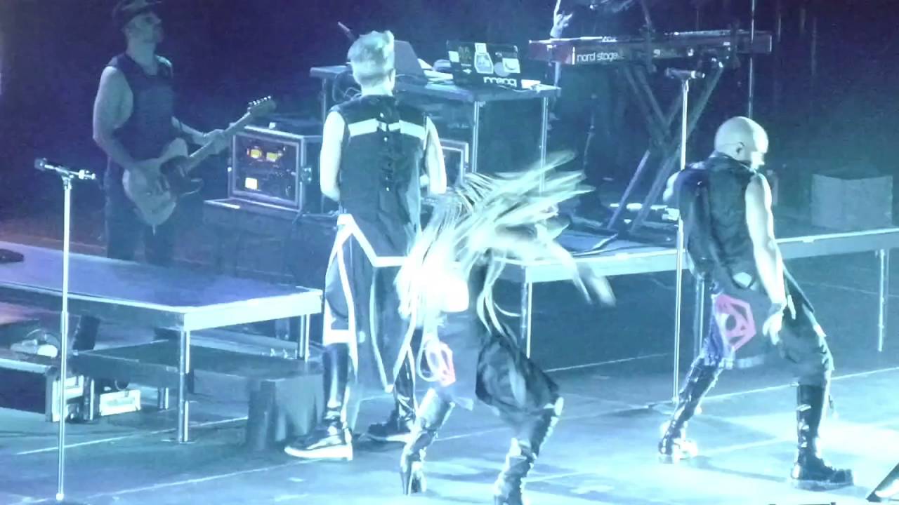 ADAM LAMBERT - GHOST TOWN - POLAND