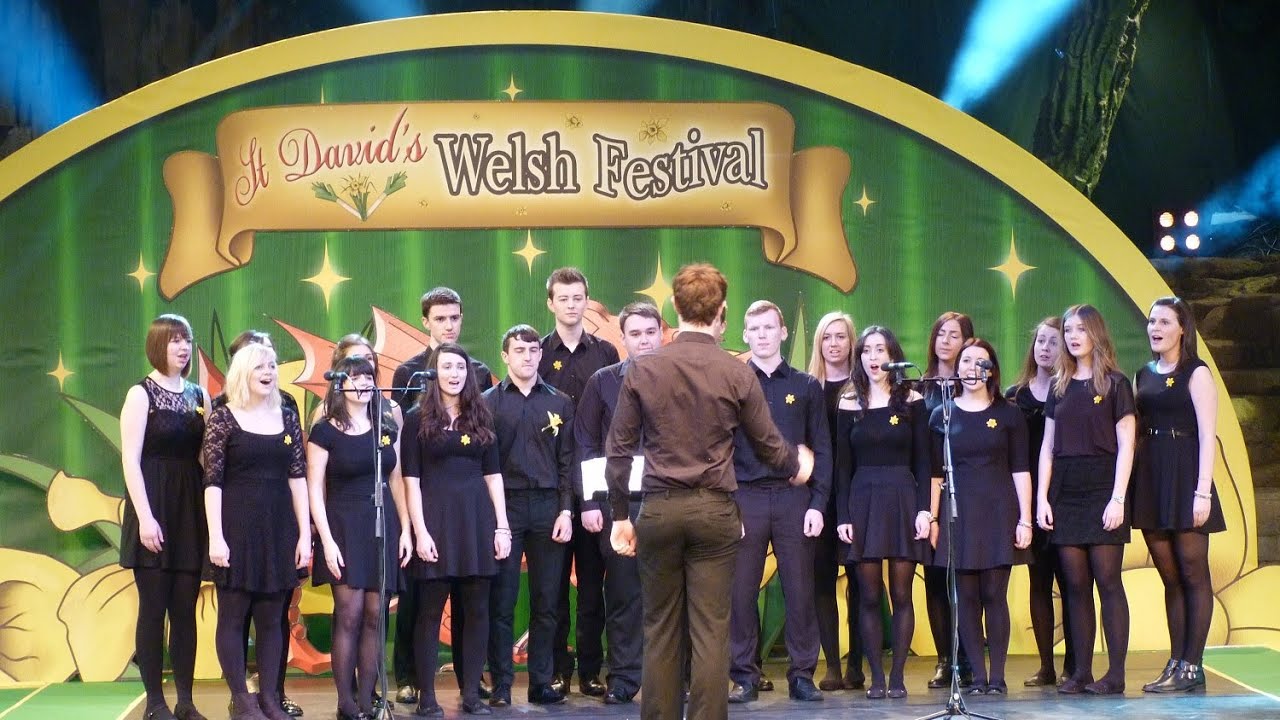 St David's Welsh Festival - Aelwyd y Waun Ddyfal choir - Disneyland Paris