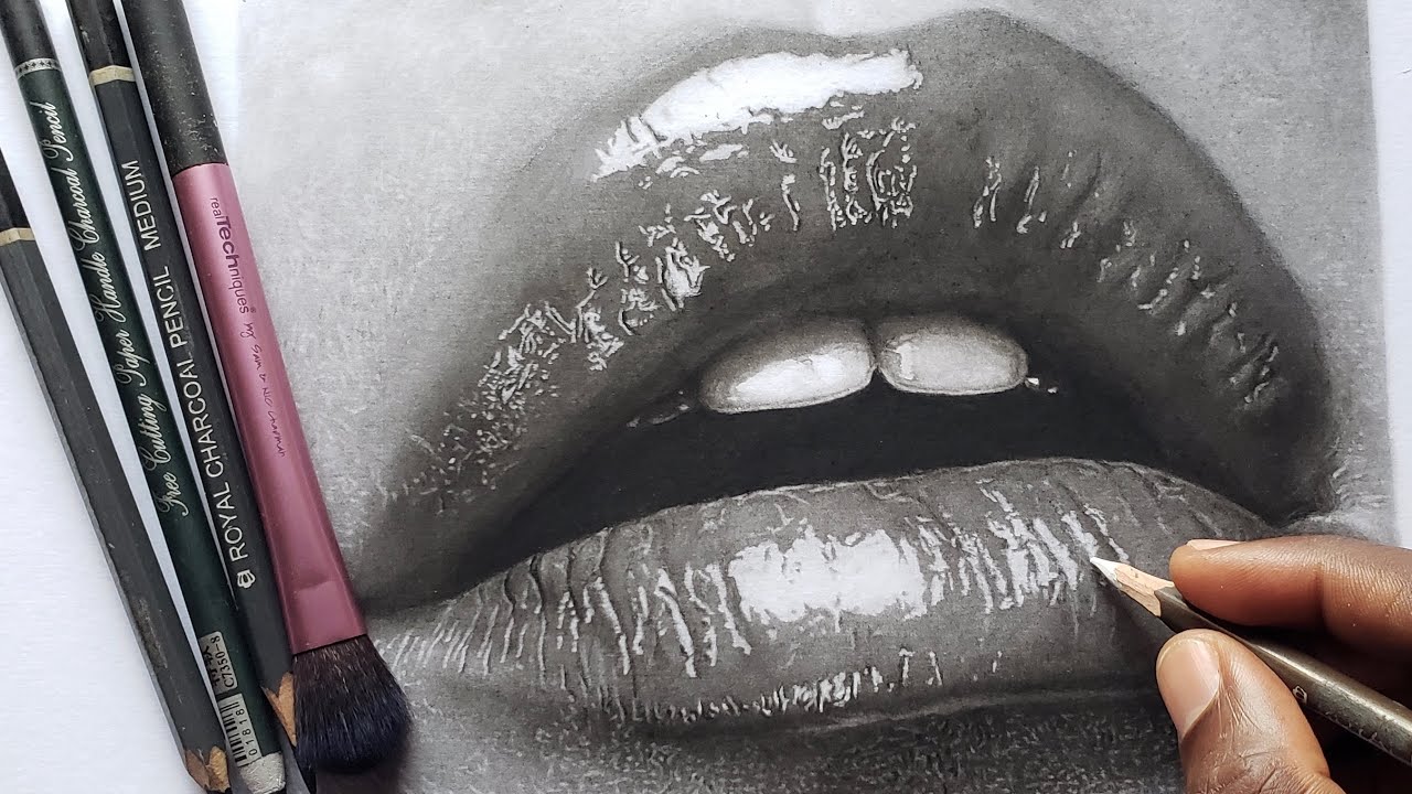 HOW TO DRAW REALISTIC GLOSSY LIPS USING CHARCOAL.