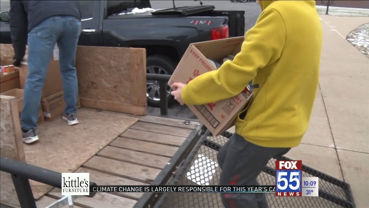 Carroll Middle School celebrates student-led food drive