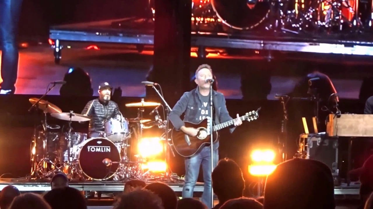 Chris Tomlin LIVE...