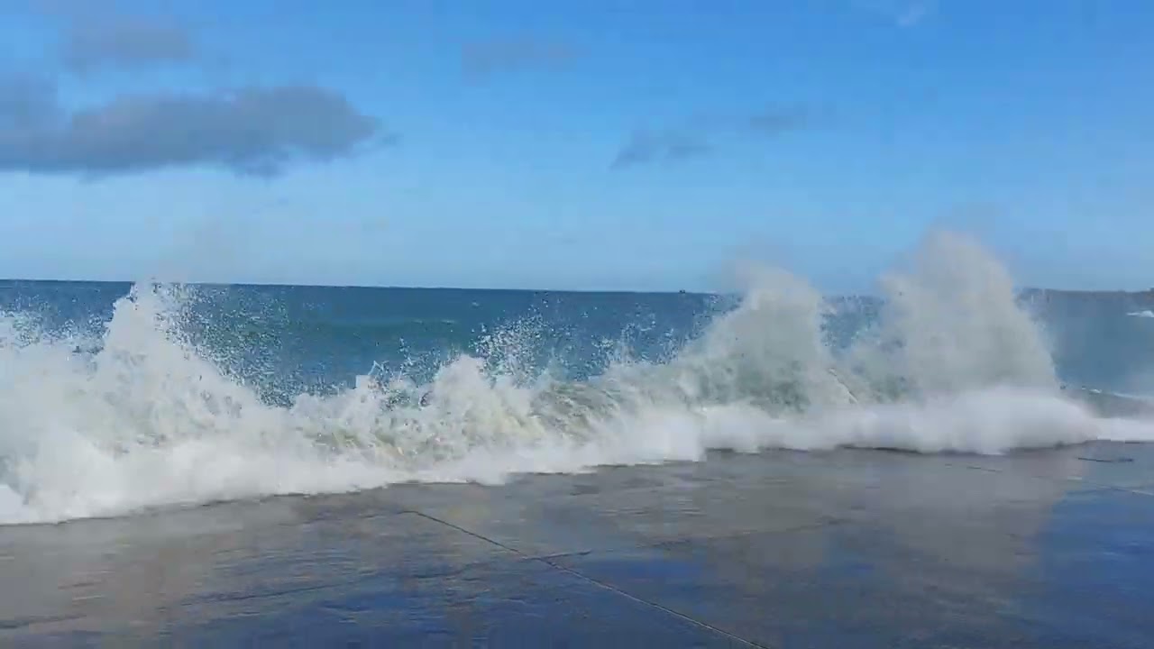 Grandes marées Saint-Malo Vendredi 24 Mars 2023 coefficient 105 - High tides - Huge Waves
