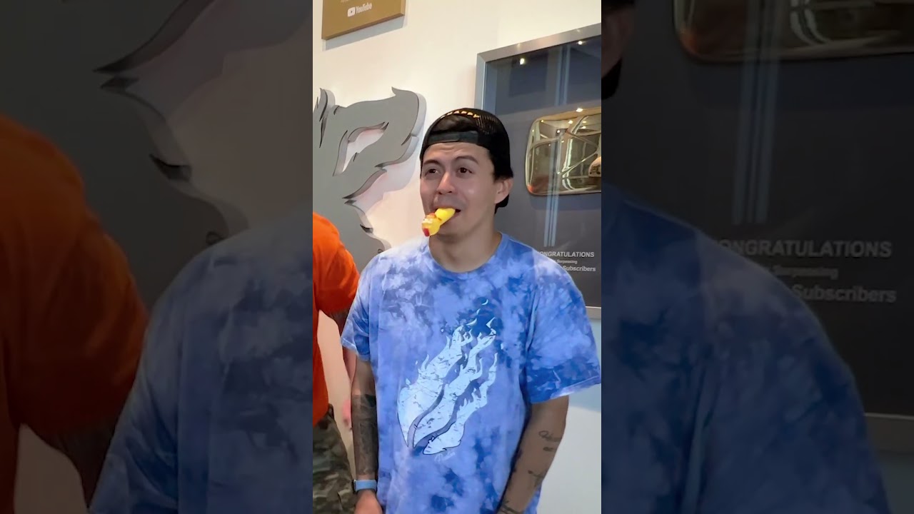 IMPOSSIBLE Rubber Band Challenge! 💥🐔
