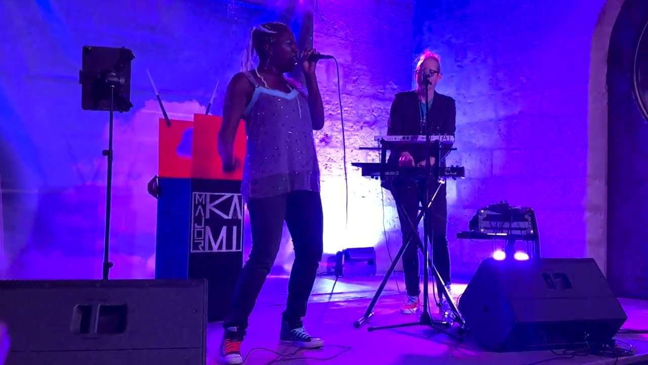 Live à Bordeaux (France) pour notre premier album dédié à David Bowie "The Life Of Major Jones"