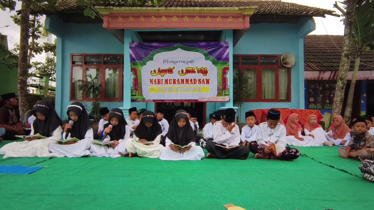KEGIATAN ISRA MI'RAJ PEMBACAAN DOA DAN PENTAS SENI SDN TAMBAKROMO III MALO