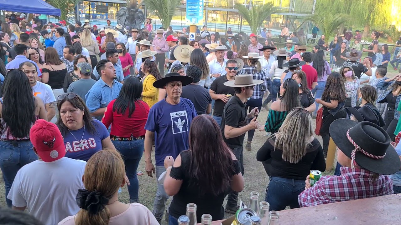 la foto de maría...LOS LUMAQUINOS ALEGRES