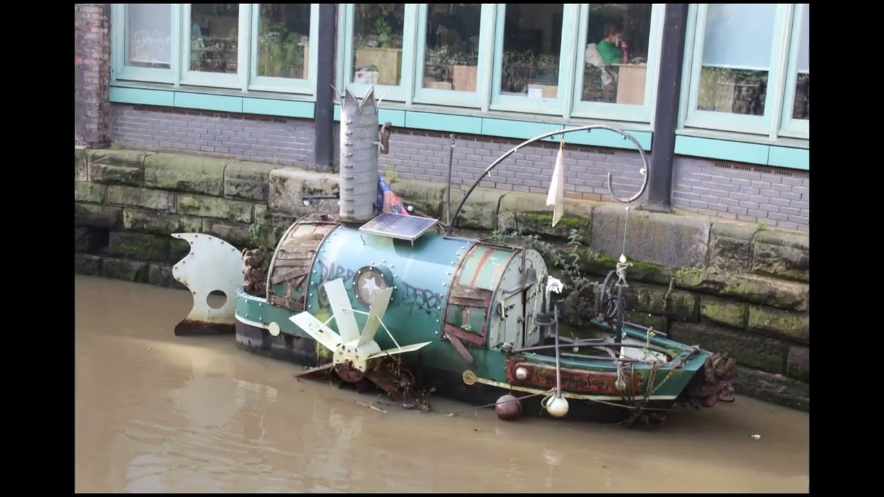 Newcastle Upon Tyne Travel Guide | Castle, Vampire Rabbit & Hidden History | Walts Wanderings