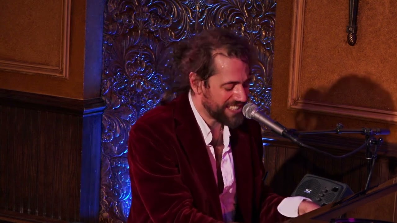 Felix Hagan sings 