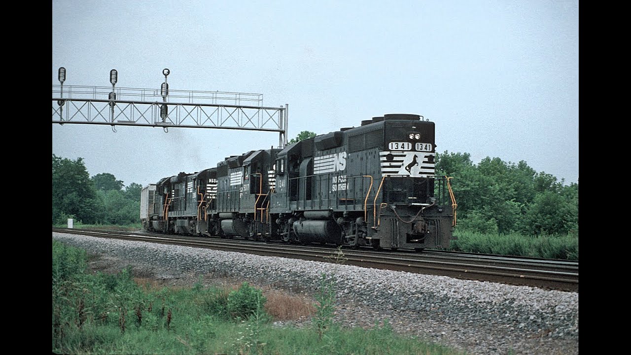 NORFOLK SOUTHERN - AMTRAK TRAINS at LINWOOD, NC June 16th, 1991