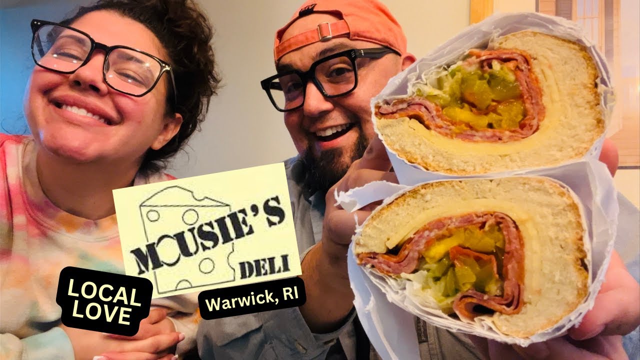 Roma Italian Grinder 🇮🇹🥖 Mousie’s Deli (44 Years in Business) Local Love Restaurant 📍 Warwick, RI